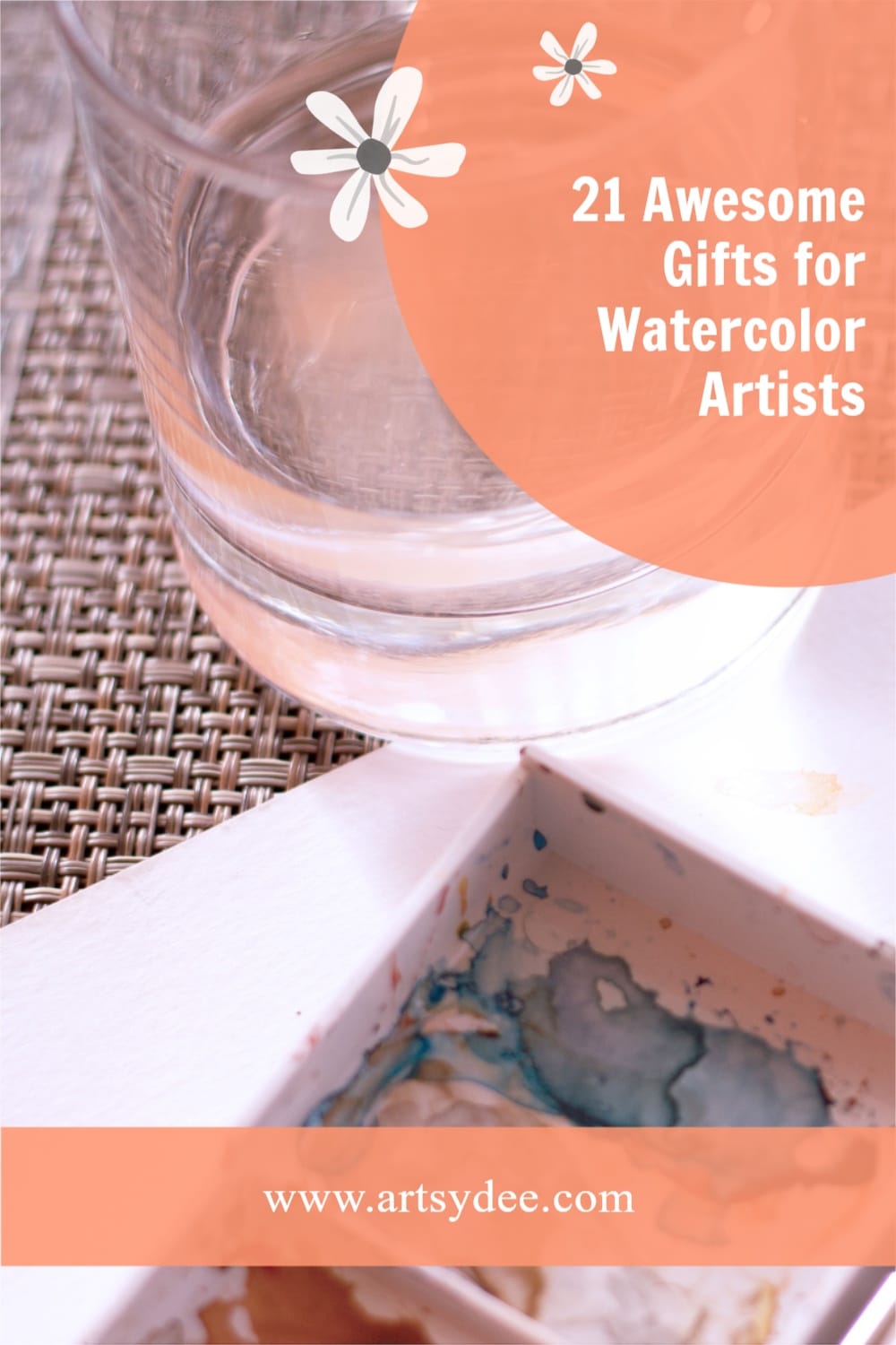 21 Gifts for Watercolor Artists & How to Choose the Right One