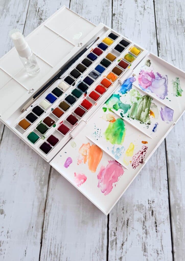 How to Paint Using Watercolor