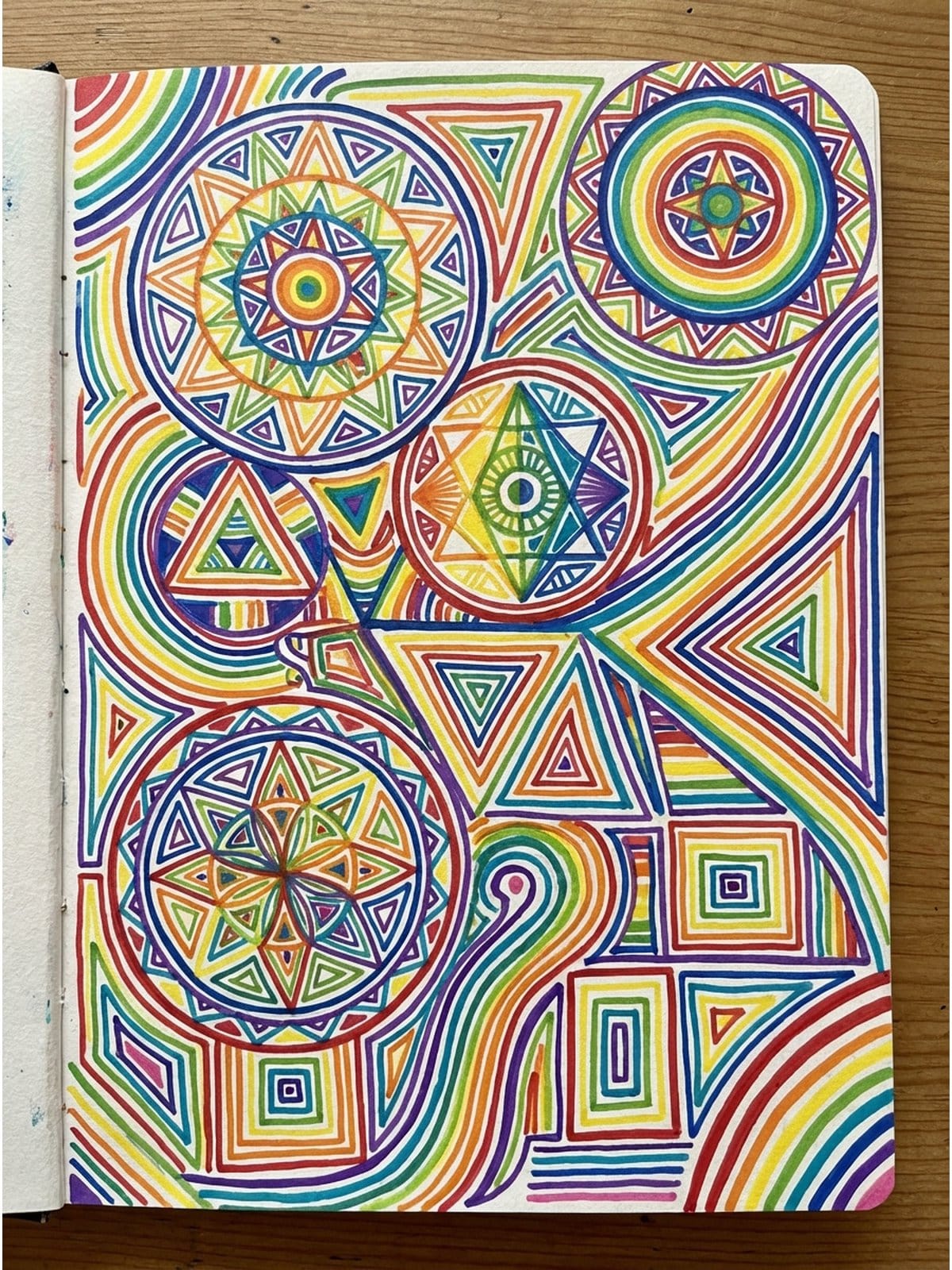 Abstract patterns and geometric designs with acrylic markers